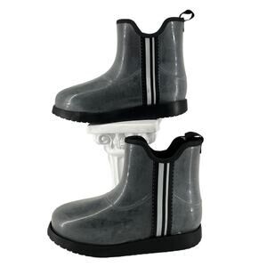 Time and Tru Clear Gray Faux Sherpa Lined Short Boots Women Size 8